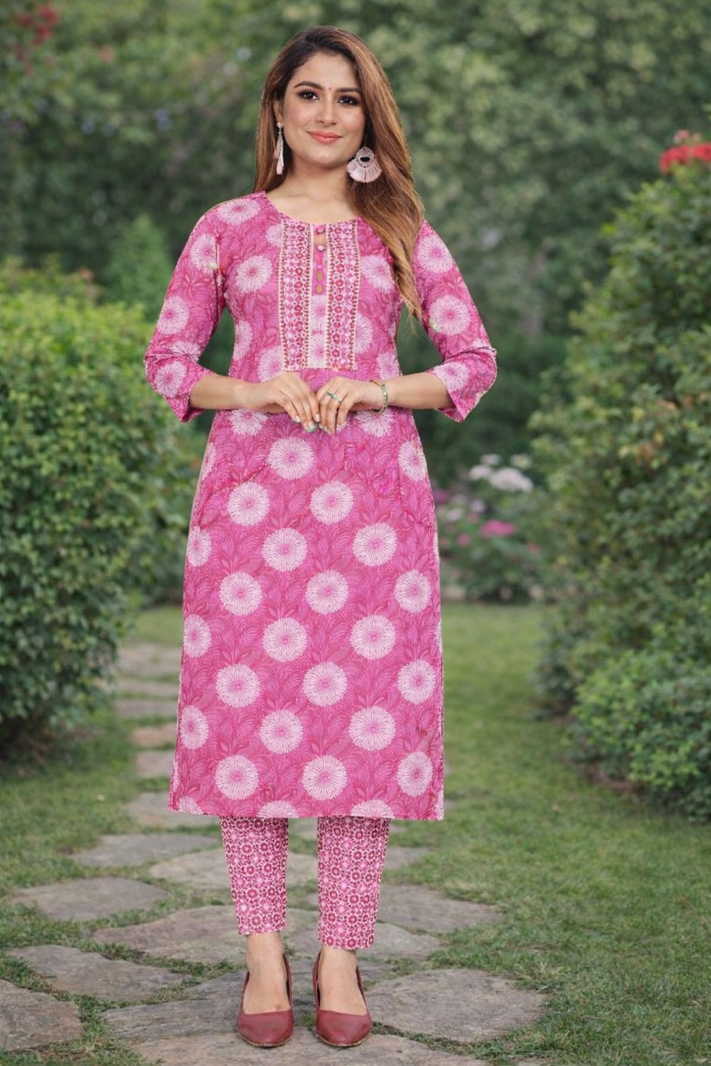 BeePunch Women’s Pink Floral Kurta with Printed Pants