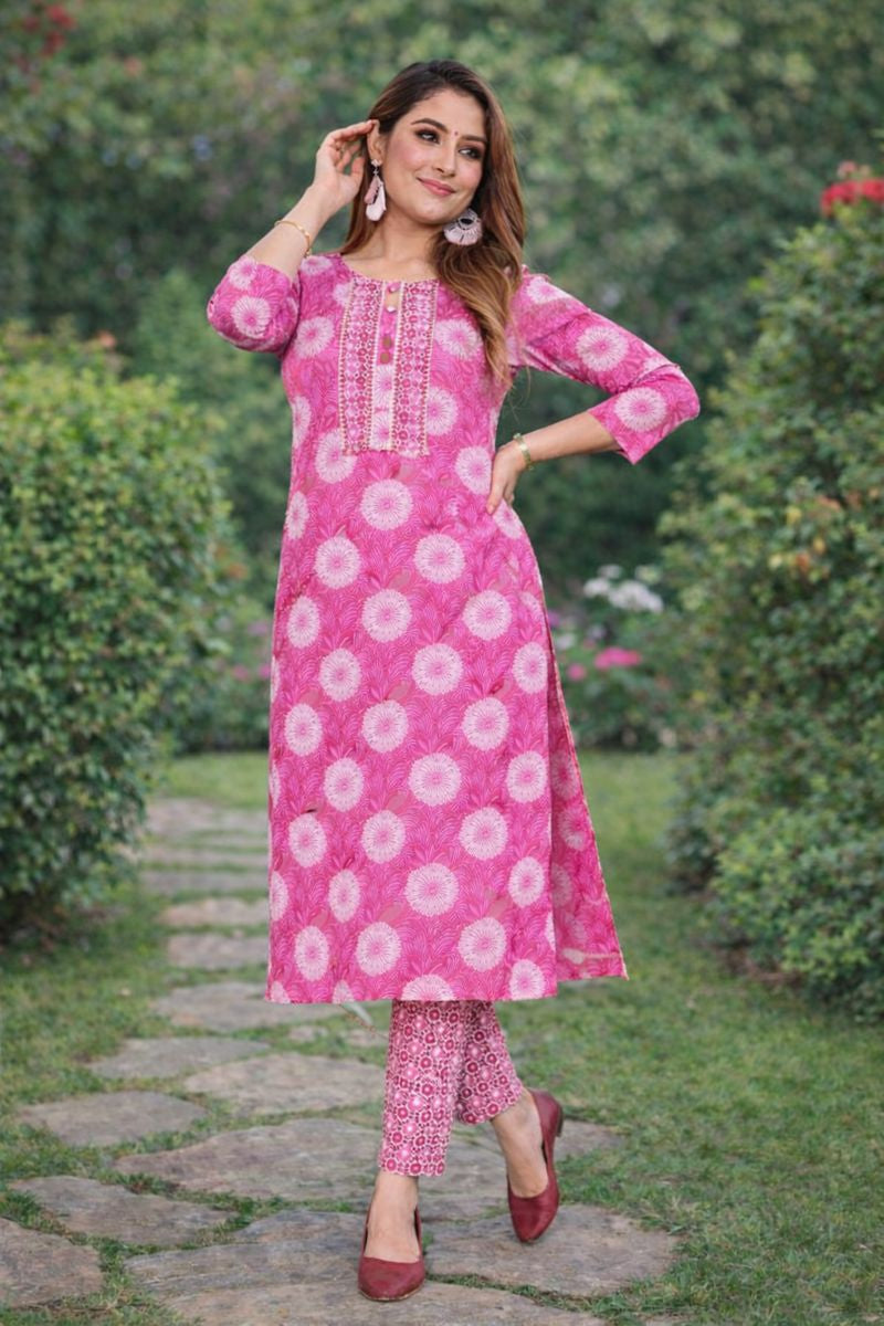 BeePunch Women’s Pink Floral Kurta with Printed Pants